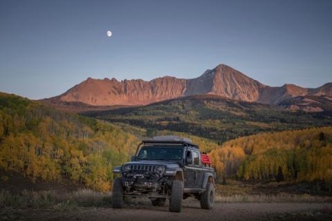 Jeep Gladiator 2.5 Inch Overland Plus Lift Kit 2020+ JT Clayton Off Road